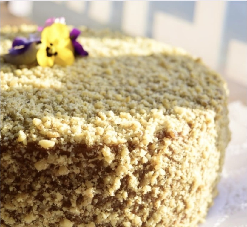 Torta Bizcocho y Nueces — No me olvides Pastelería